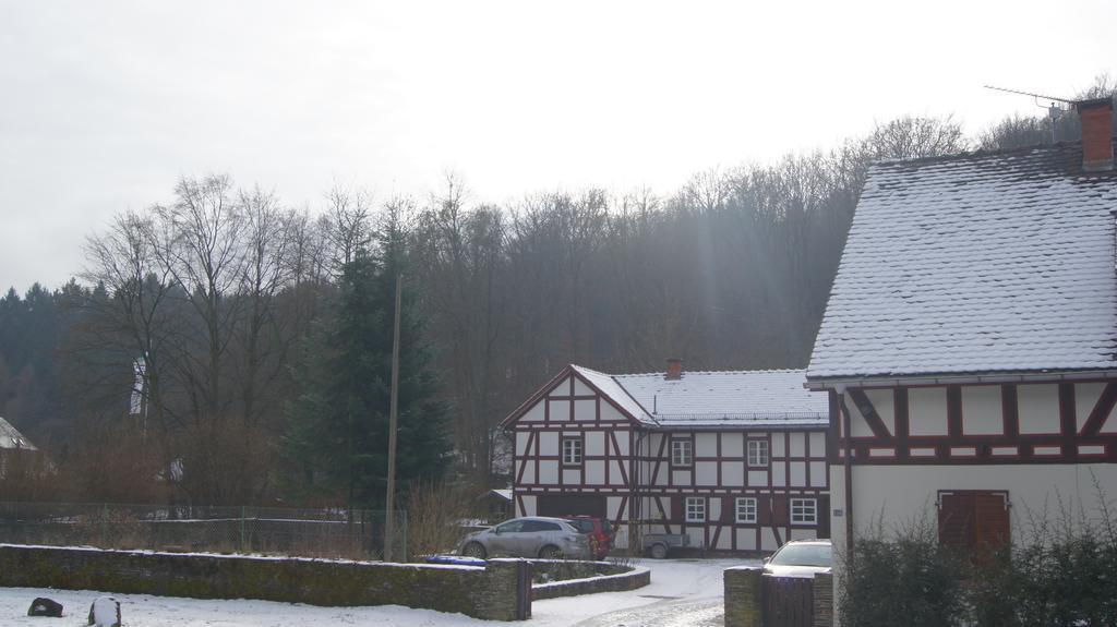 Landgasthof Zum Taunus Hotel Ober-Morlen Exterior photo