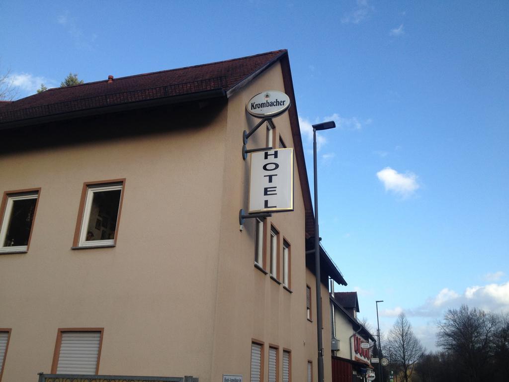 Landgasthof Zum Taunus Hotel Ober-Morlen Exterior photo